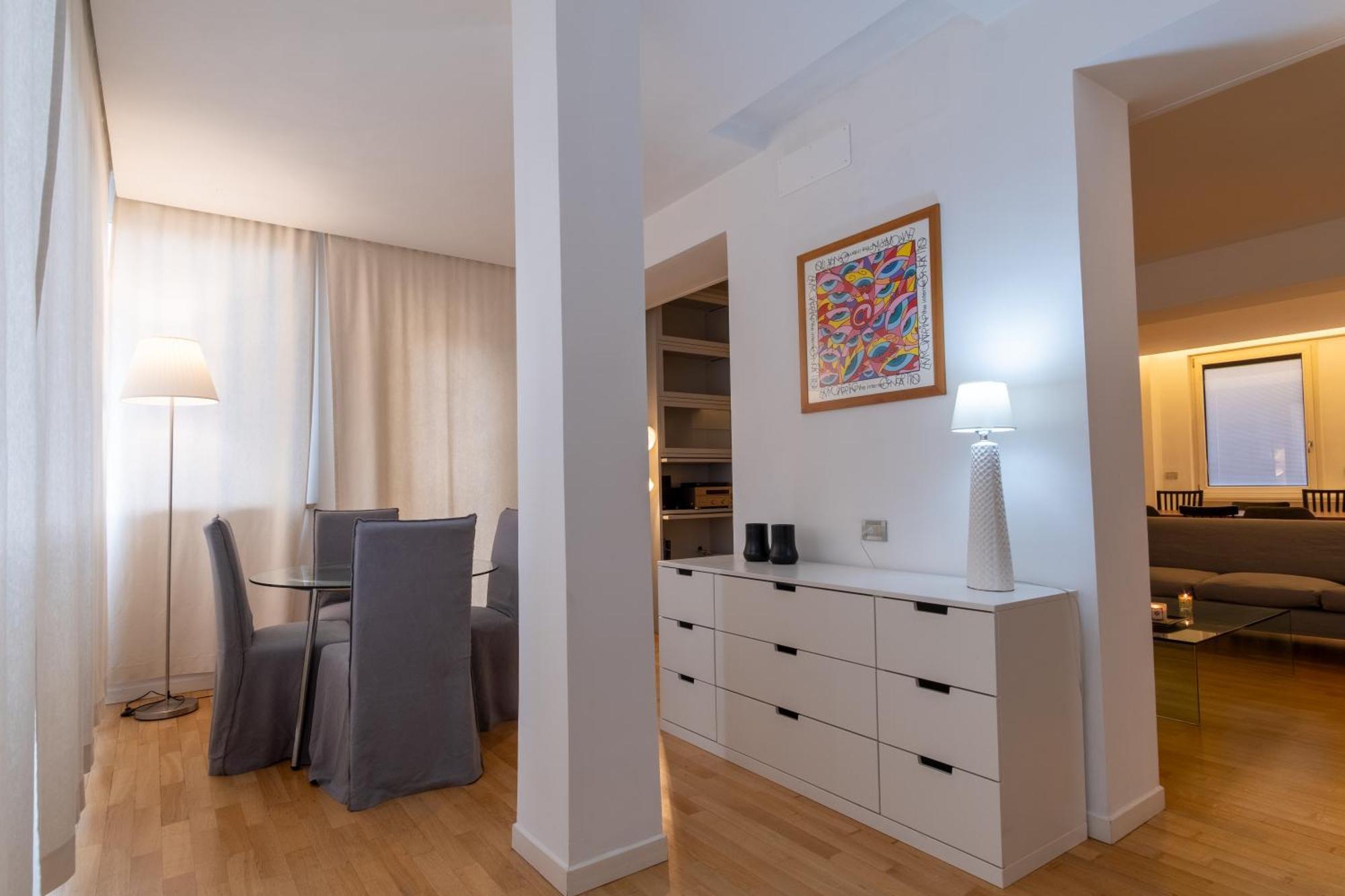 Attic With Terrace And Jacuzzi - Luxury Apartment Rom Eksteriør billede